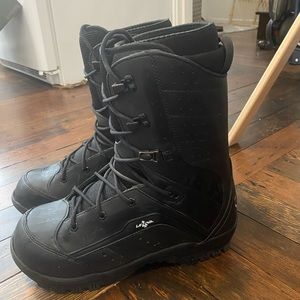 LAMAR SNOWBOARD BOOTS MENS SIZE 12 (brand new)